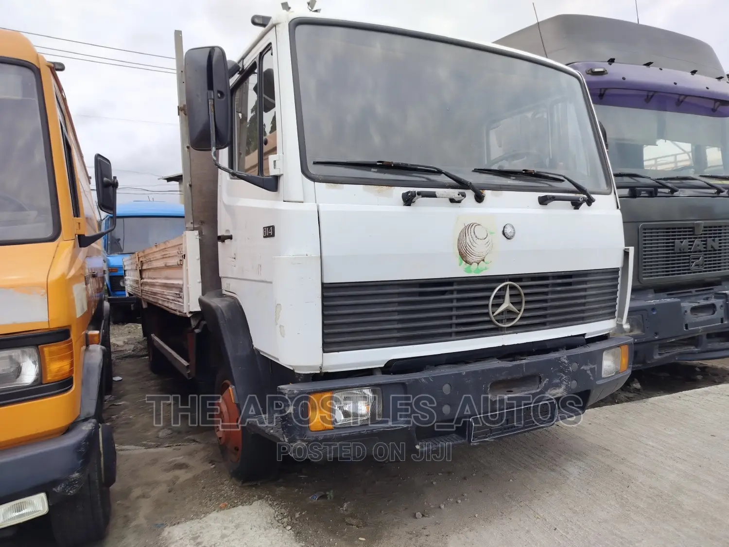 Mercedes Benz Pickup Truck 814