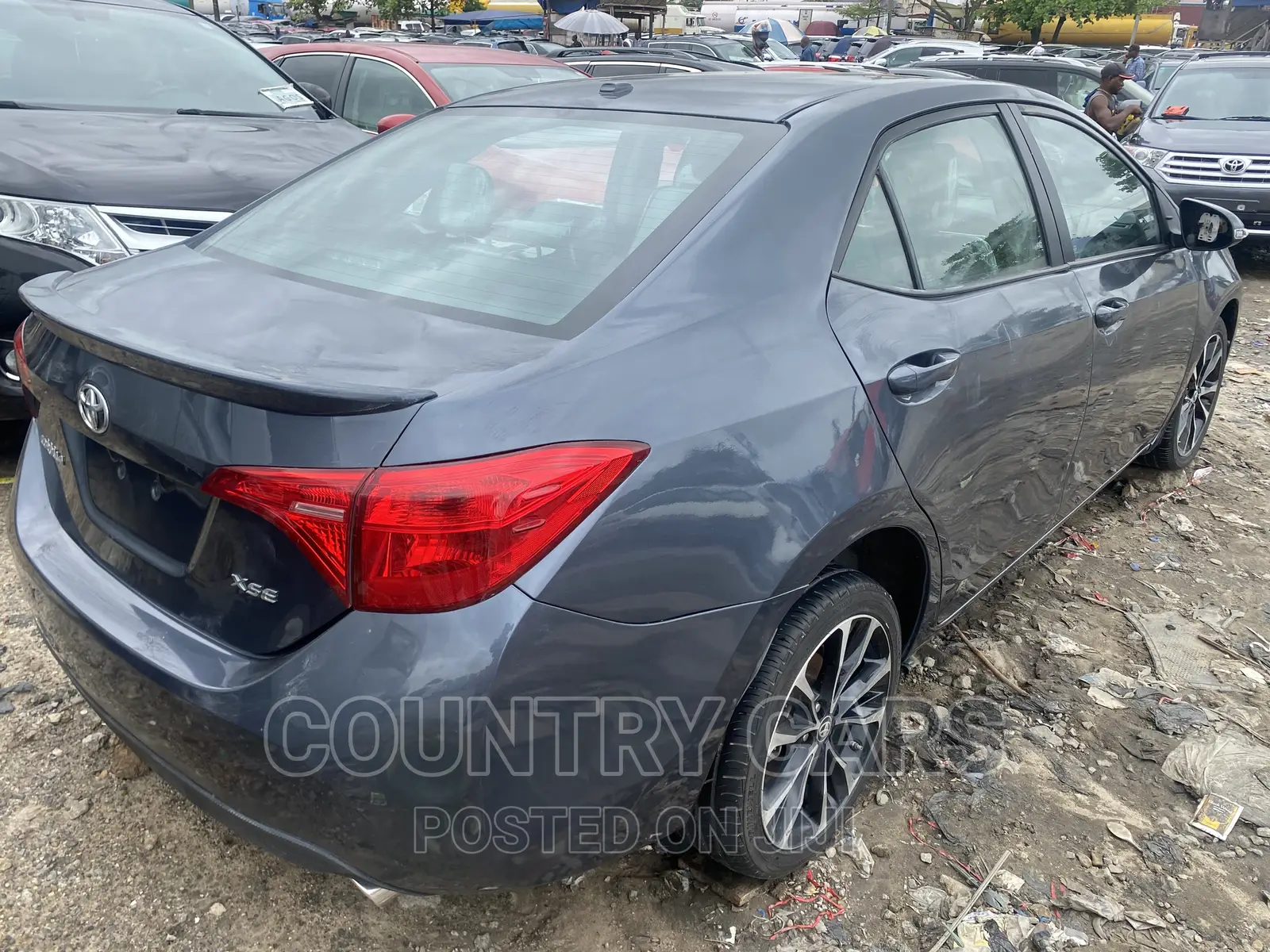 Toyota Corolla XSE 4dr Sedan (1.8L 4cyl CVT) 2017 Gray