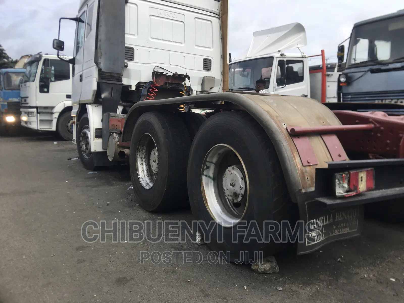 IVECO Trailer-Head 10 Tyres