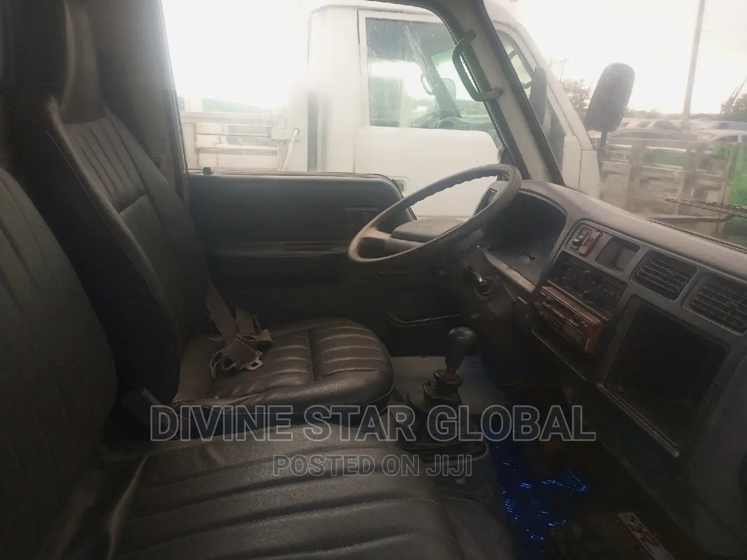 Toyota Dyna 2002 White