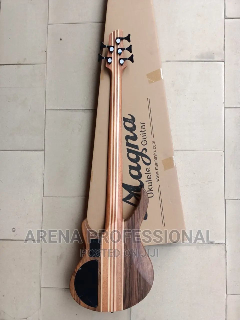 Magna 5strings Active Bass Guitar