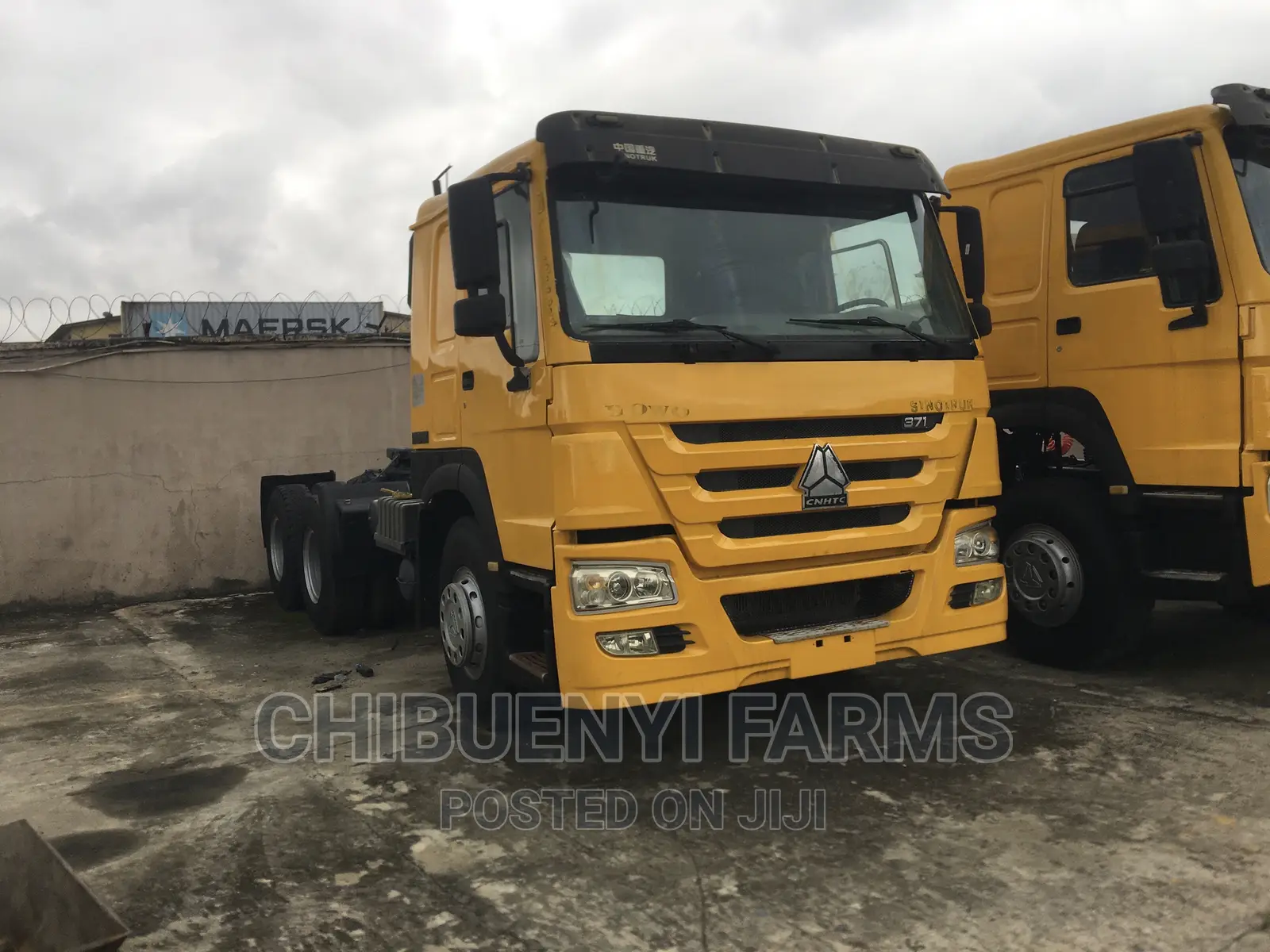 HOWO 371 ~ Trailer Head (10 Tyres)