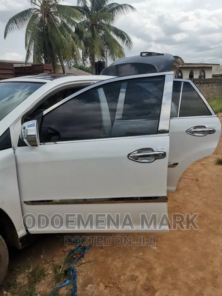 Complete Stainless Body Chrome Rx 330 Lexus Available Now