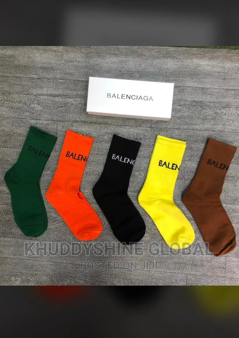Available Designs And Colors In Designer Socks