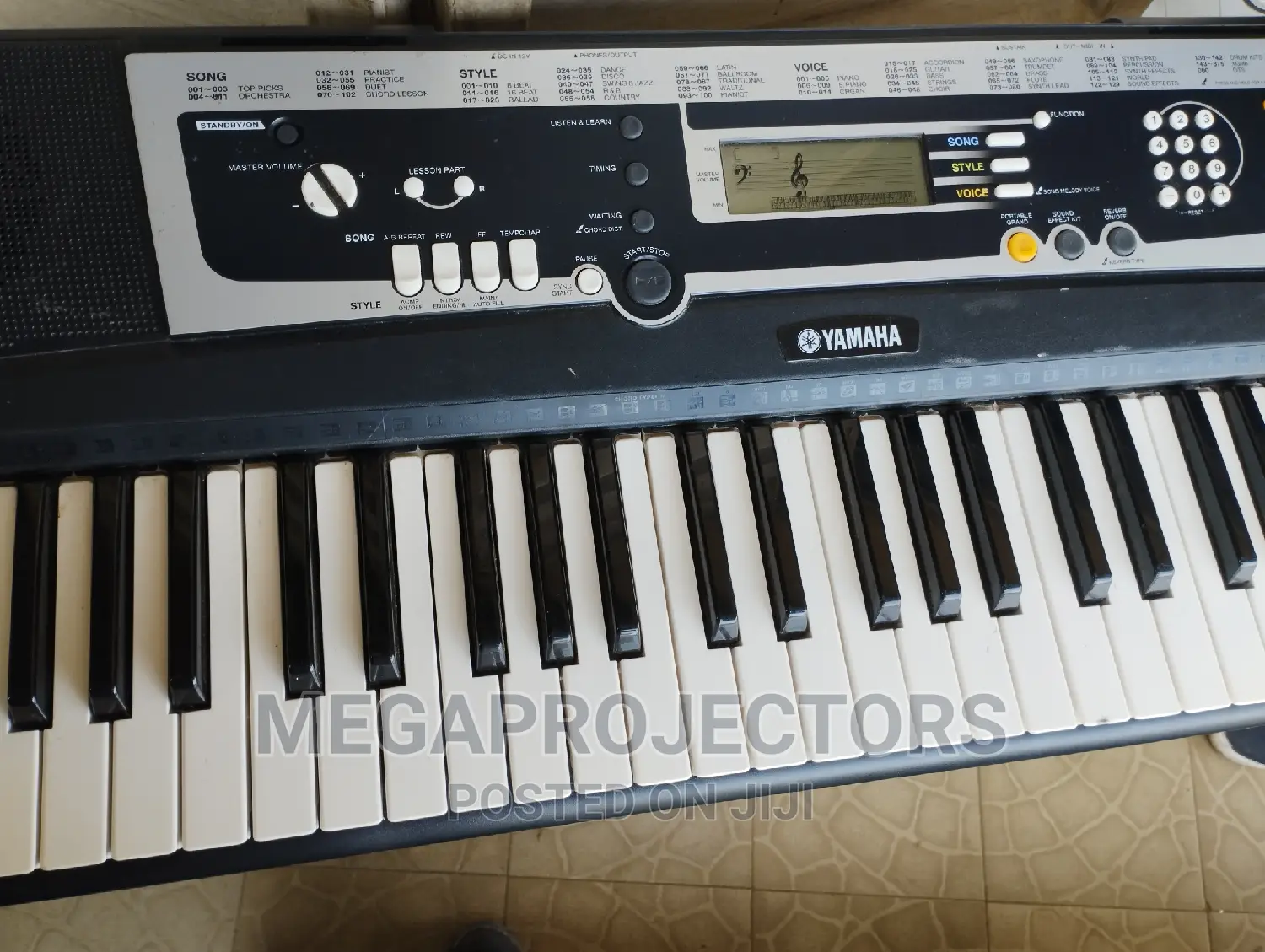Yamaha Piano Ypt -220 At Abuja