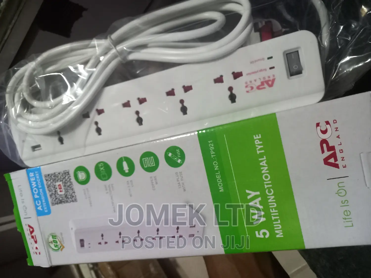 APC Surge Protection Extension Box – Pm5-uk-white