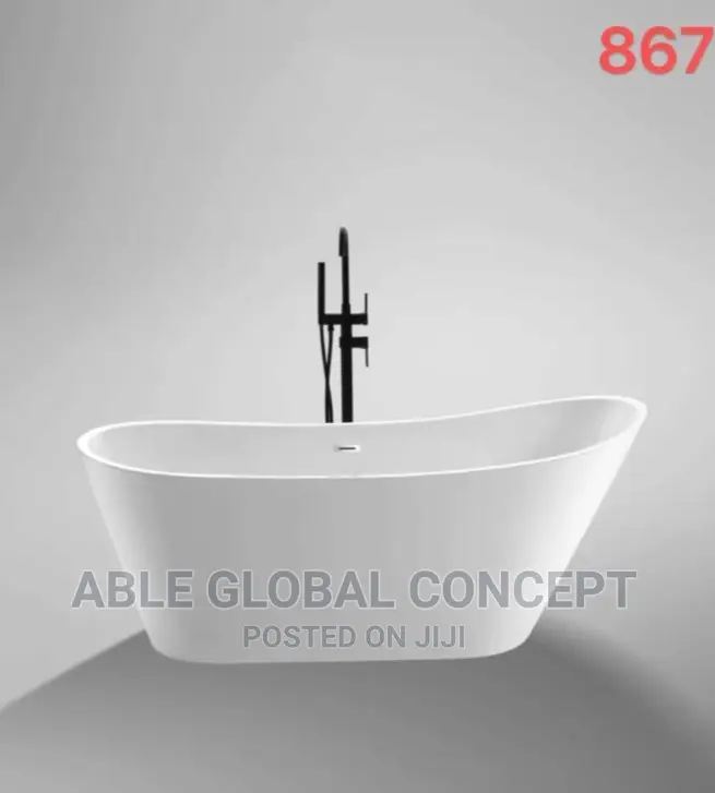 White Queen Bath Tub