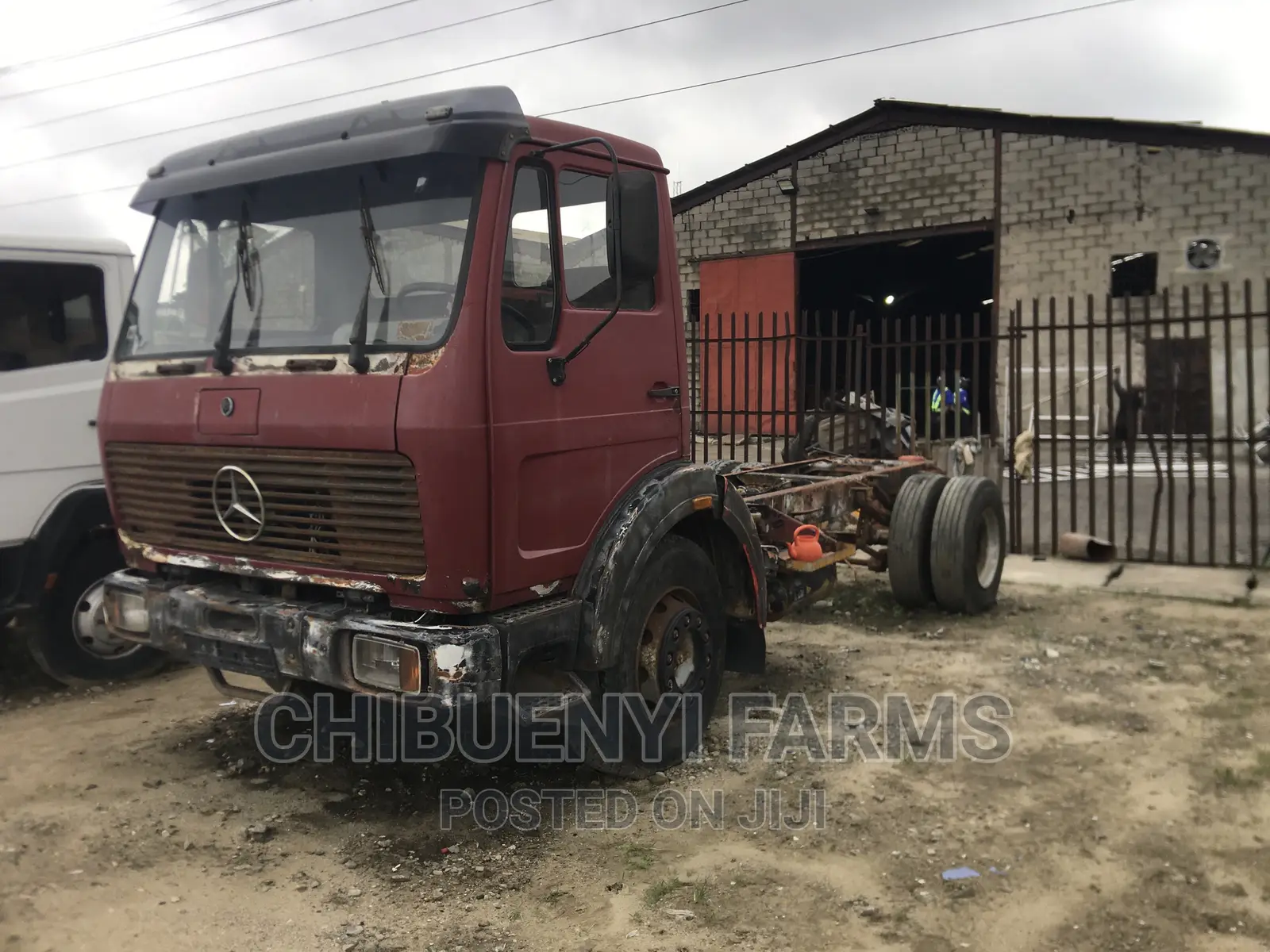 Mecedeces 1722 Calf/Chassis 6 Tyres