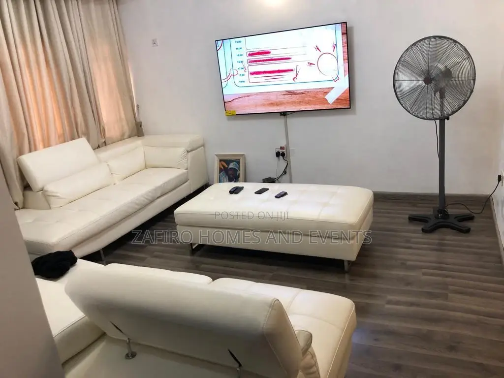 8bdrm House in Diamond Estate, Ologuneru for sale