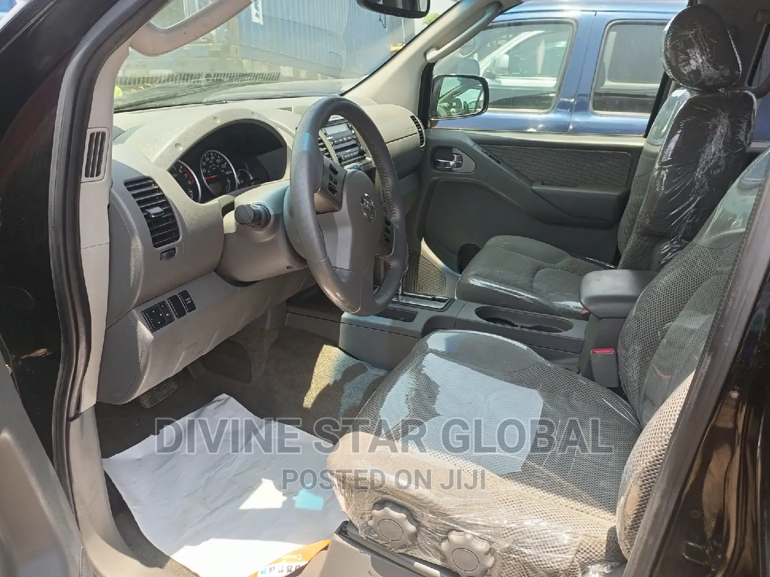 Nissan Frontier 2013 Black