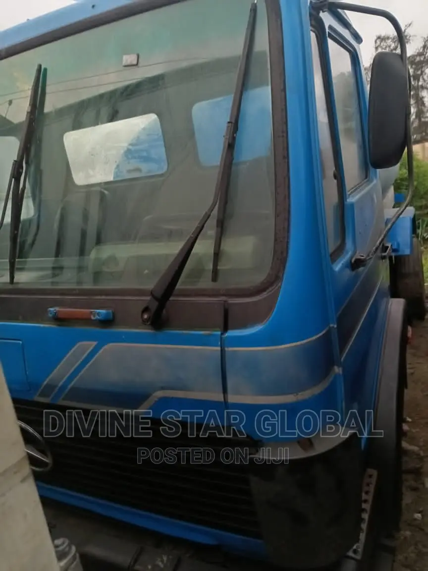 Water Tanker Truck