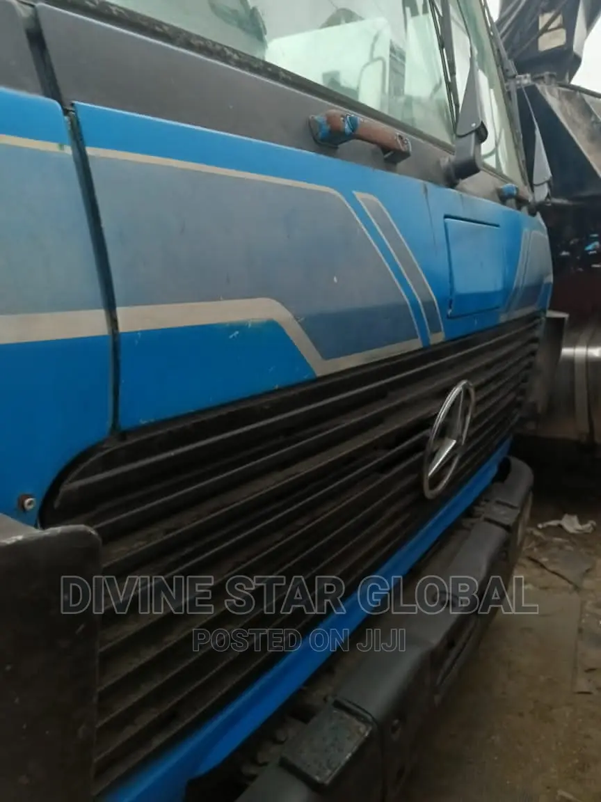 Water Tanker Truck