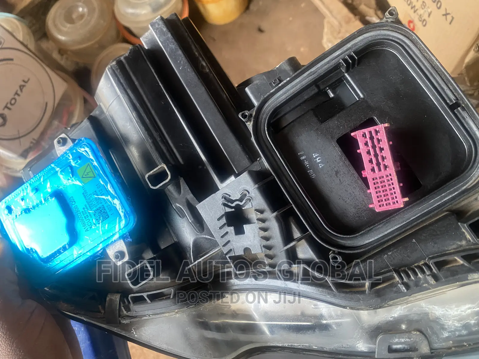Mercedes-Benz C300 Headlamp Charger