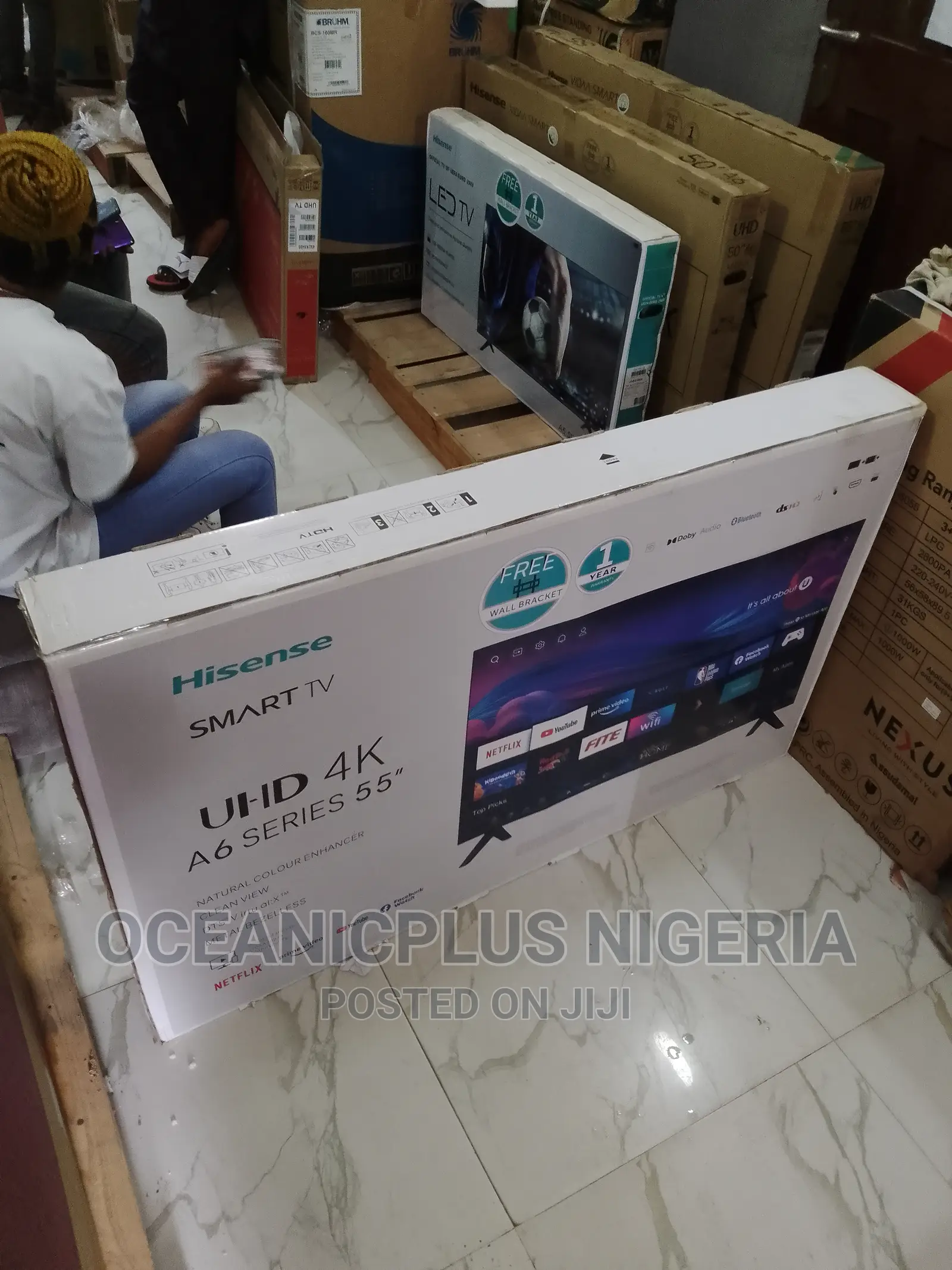 Durable Hisense 55 Inches Smart Frameless TV