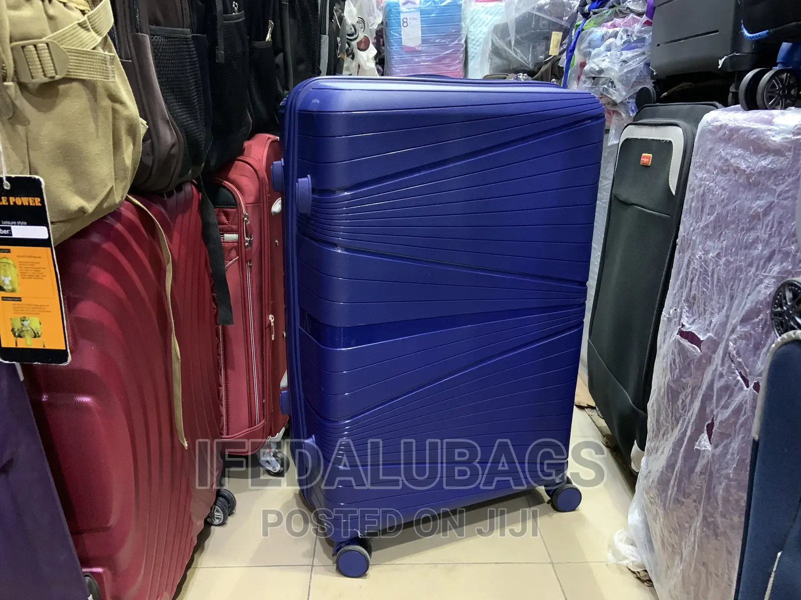 Big Size Blue Color Unbreakable Plastic Travel Luggage