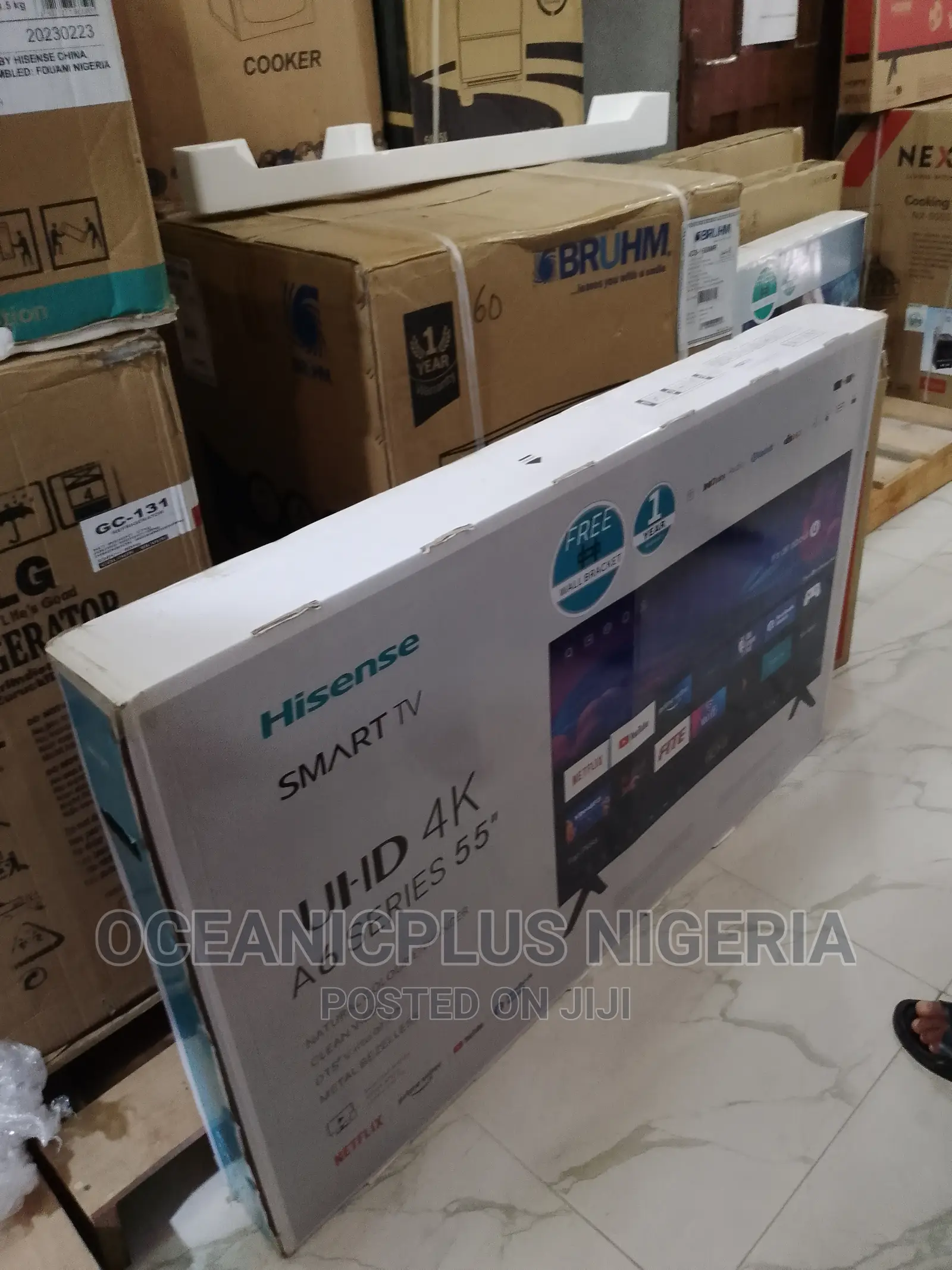 Big Screen Hisense 55 Inches Smart Frameless TV