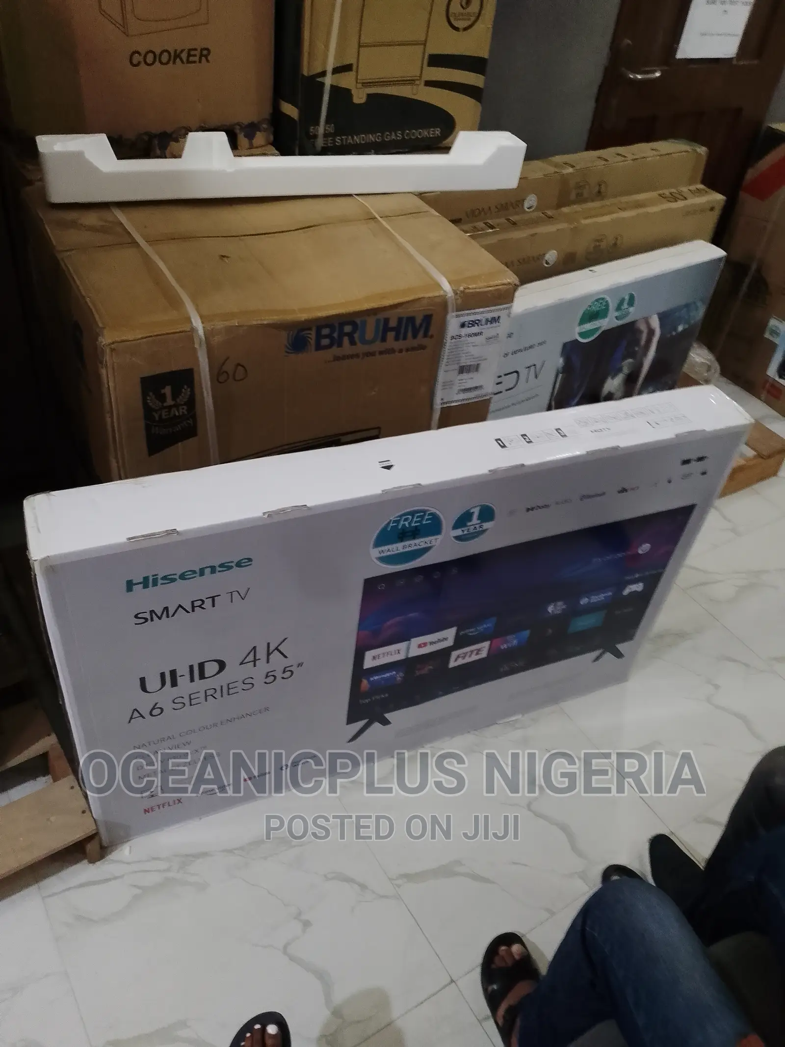 Large Screen Hisense 55 Inches Smart Frameless TV