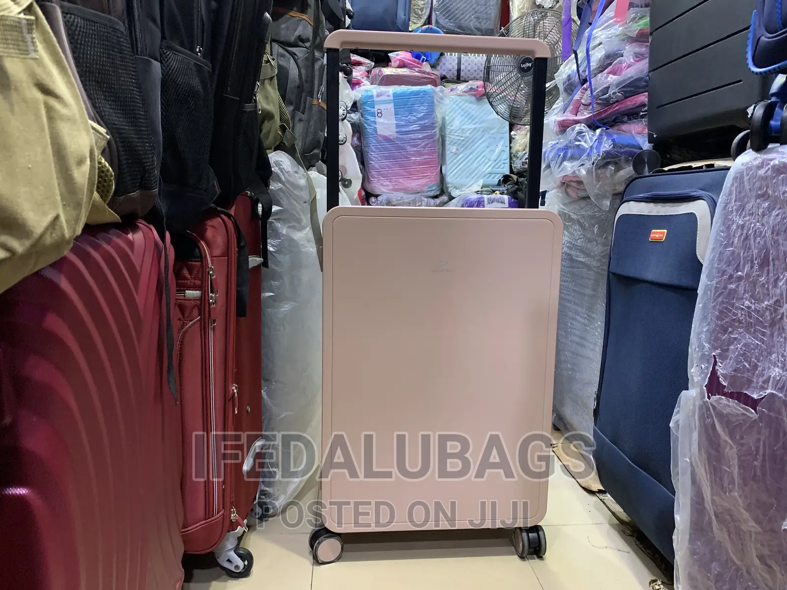 Medium Size Quality Luxury Big Pole Travel Luggage