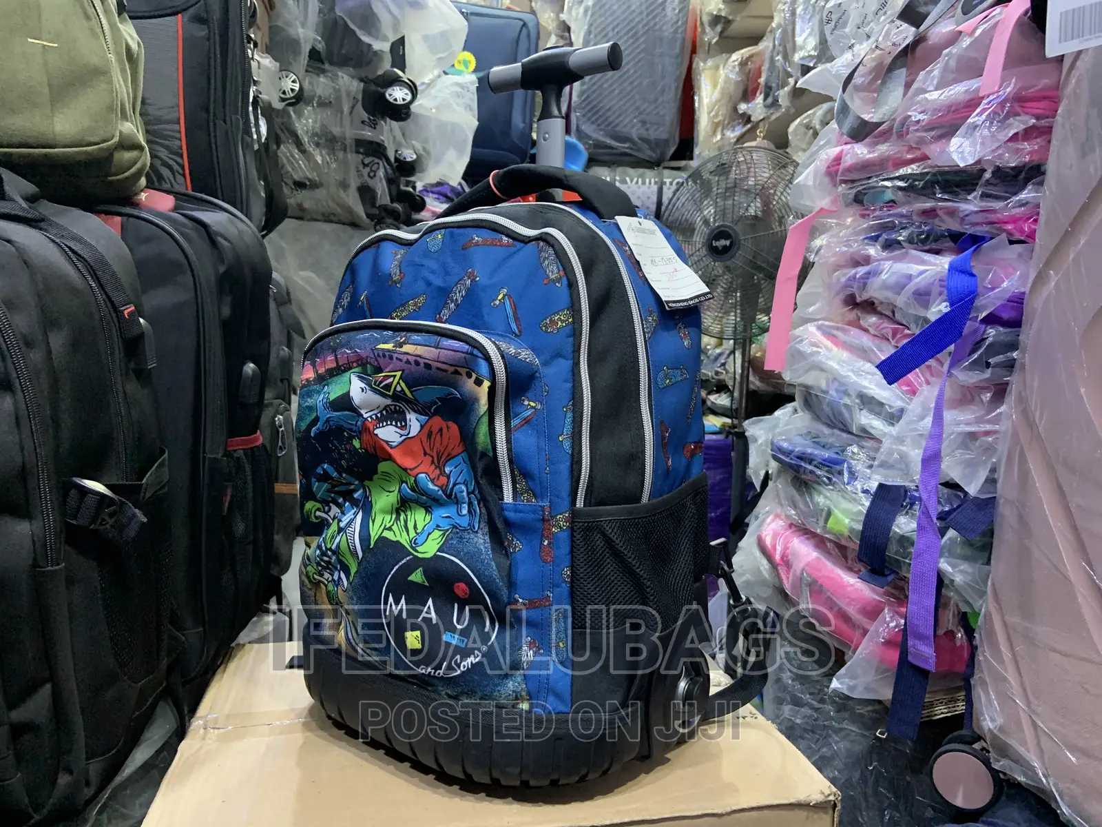 Quality Stock Material Back Pack With Wheels