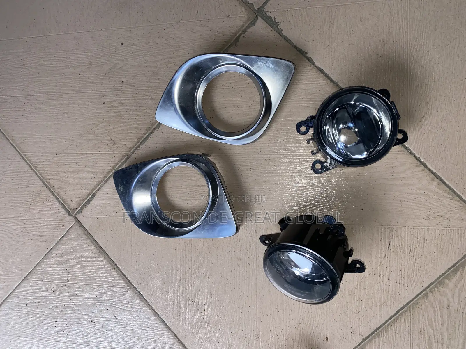 Fog Light and Cover Toyota Venza