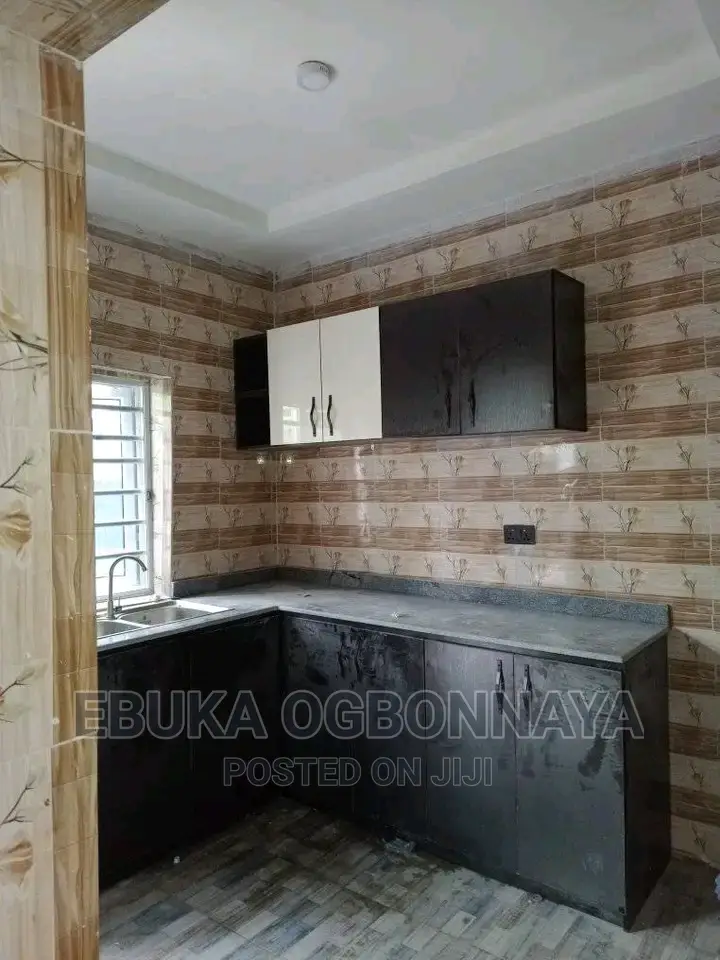 2bdrm Block of Flats in Paradise Estate, Obio-Akpor for rent