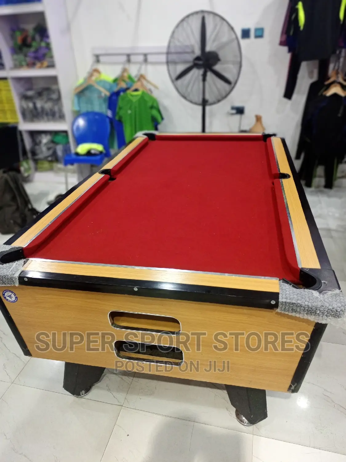 Coin Snooker Table