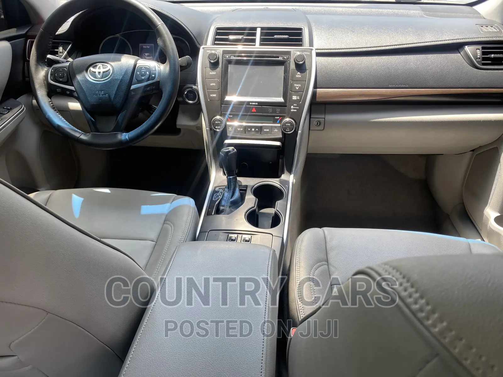 Toyota Camry 2015 Silver