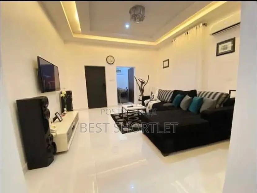 Luxury 1 Bedroom Lekki Phase 1