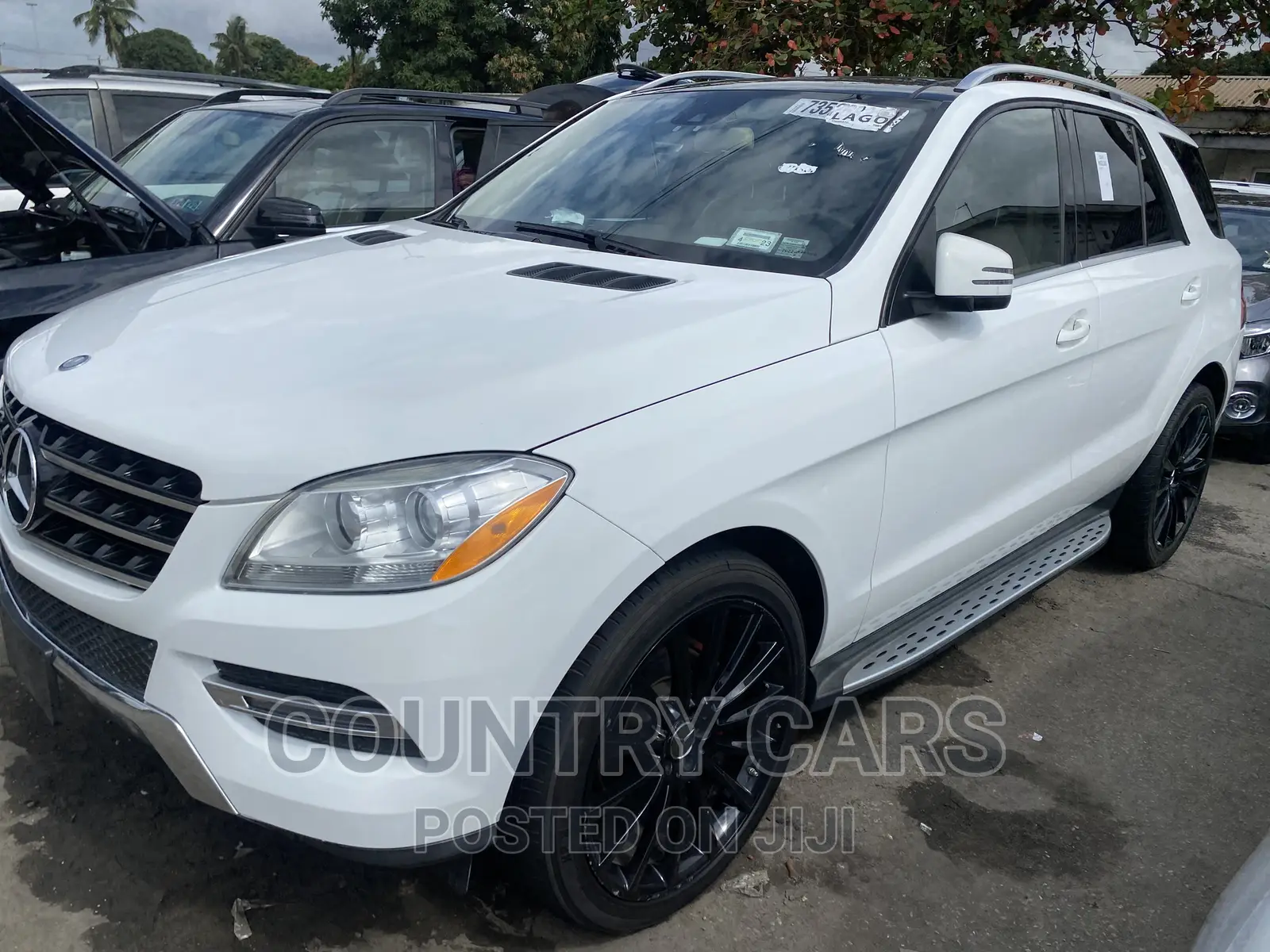 Mercedes-Benz M Class 2015 Off white