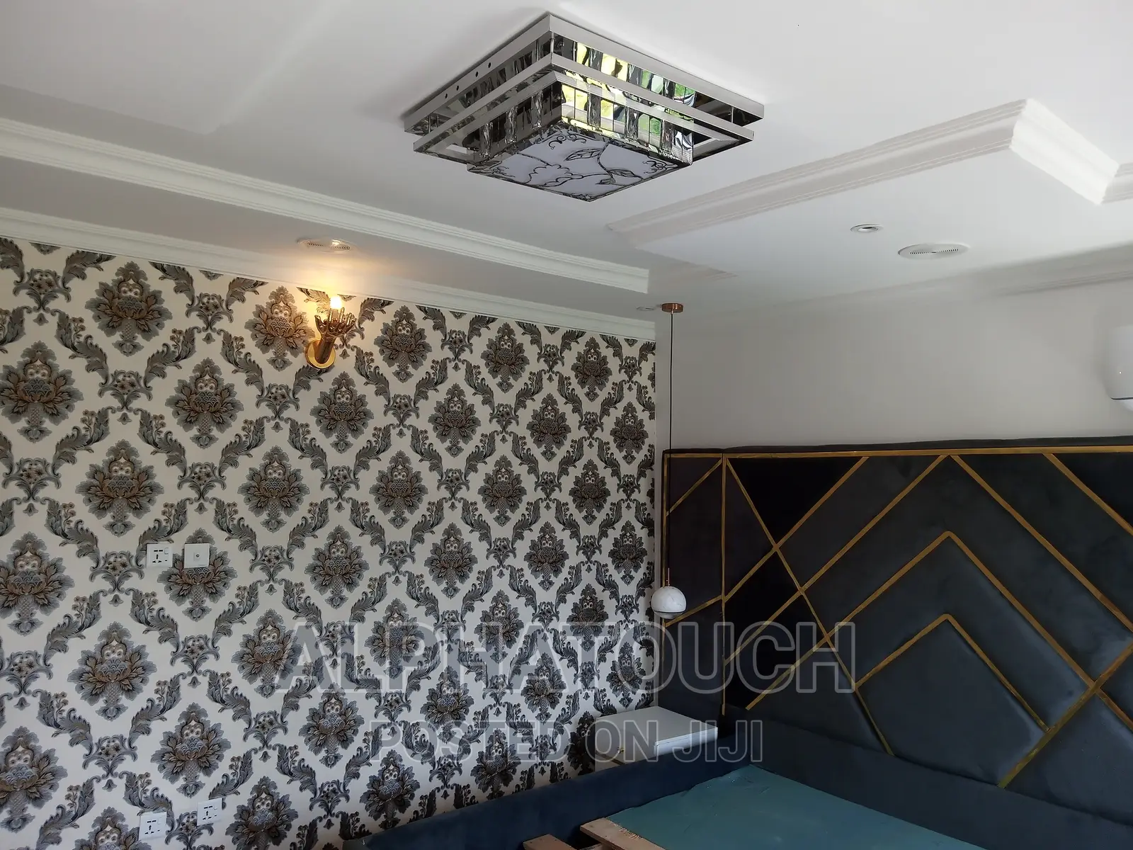 Wallpaper Installater