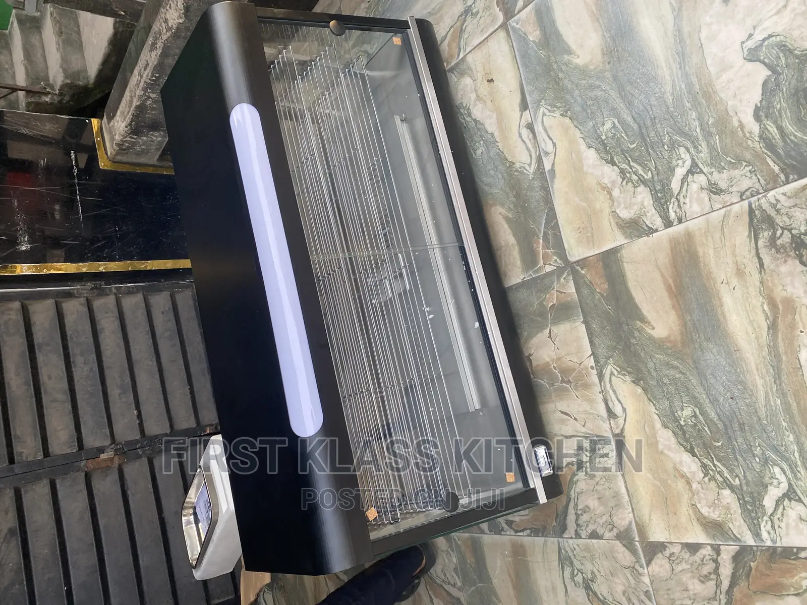 High Quality Snack Warmer Black 4ft