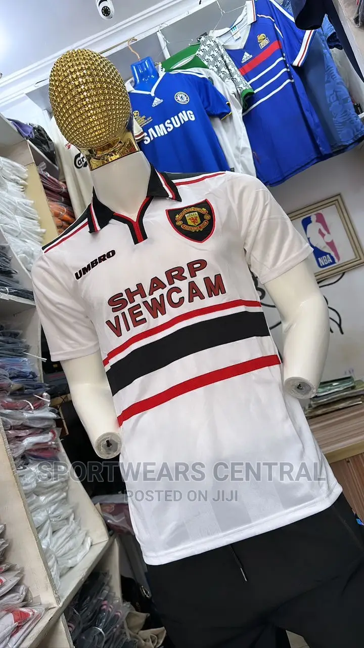Original Man U White Vintage/Retro Umbro Jersey