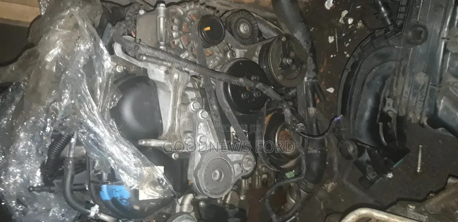 Complete Engine and Gearbox Ford Escape1.6 4 Plug 2013