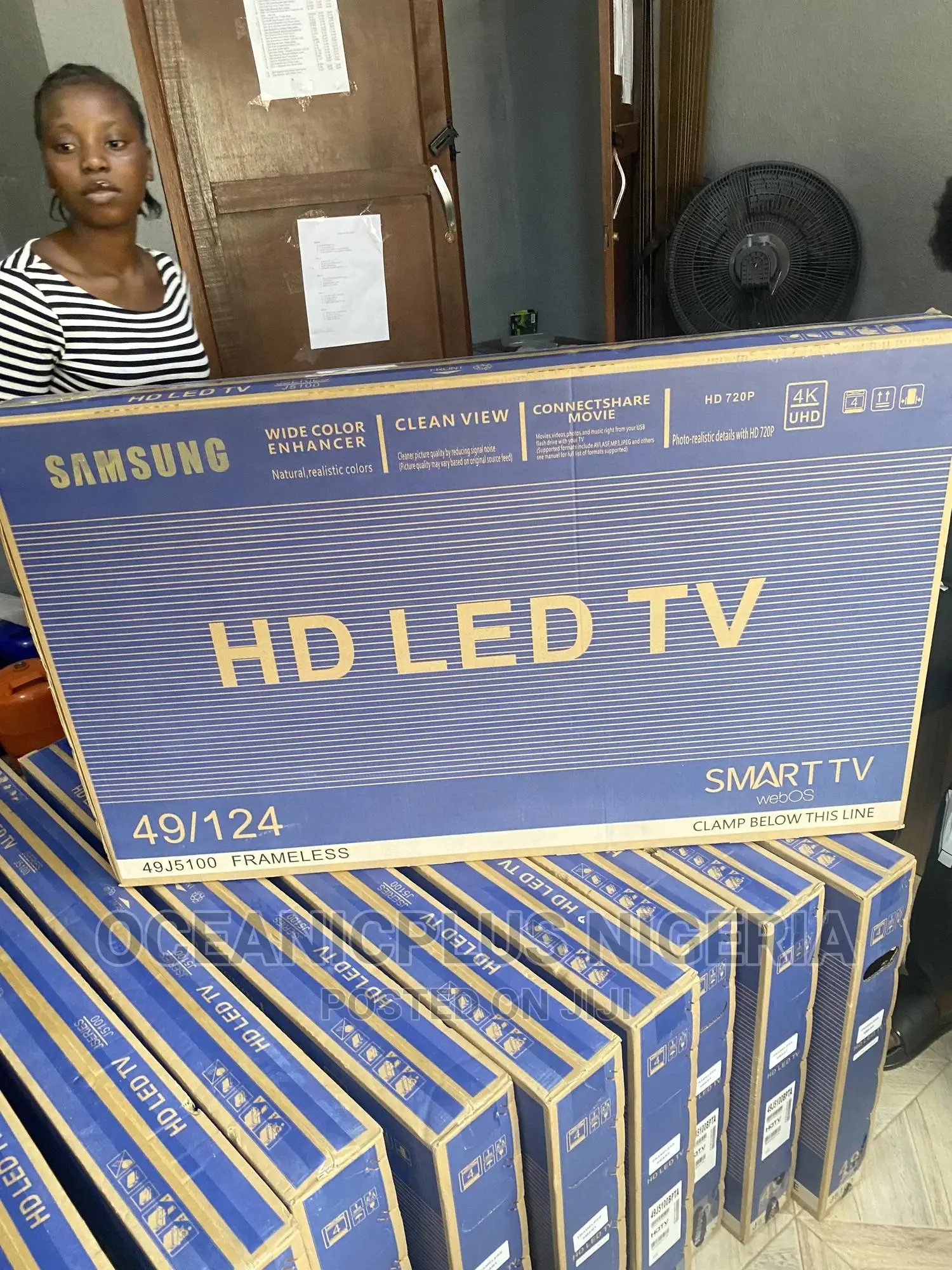 New Modern Samsung 49'' Smart TV Available