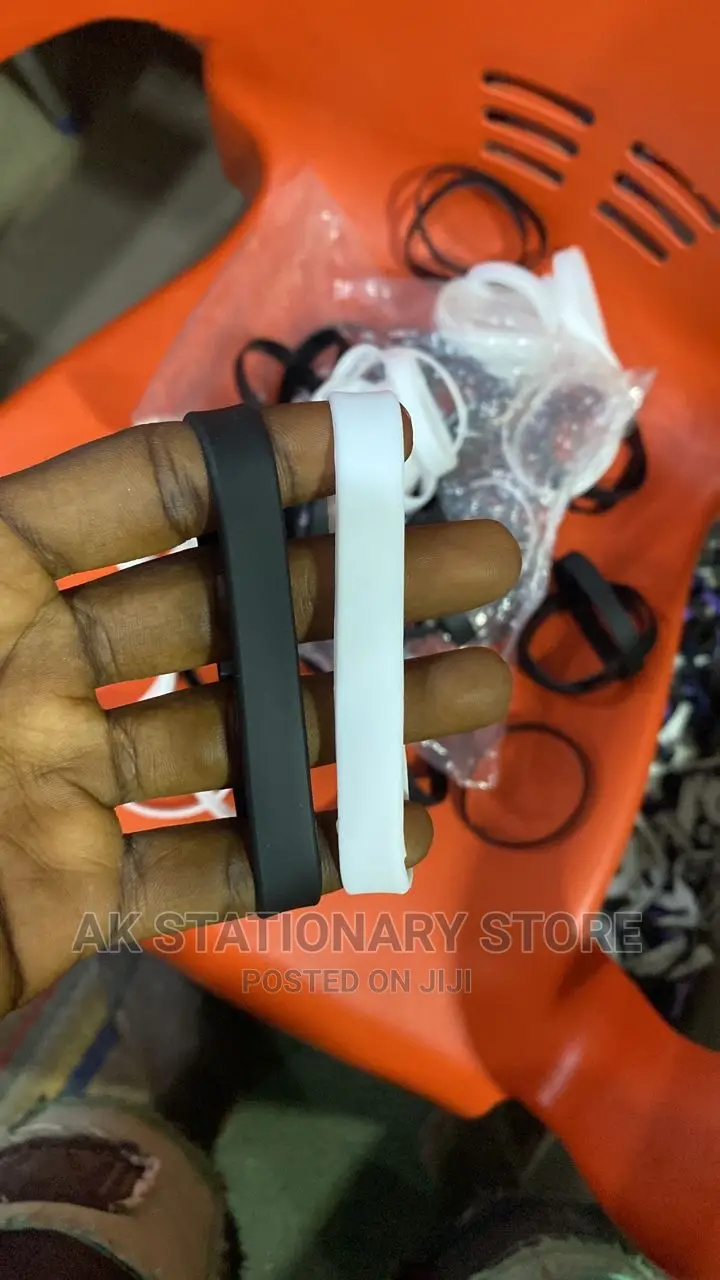 100pcs Selicone Wristband