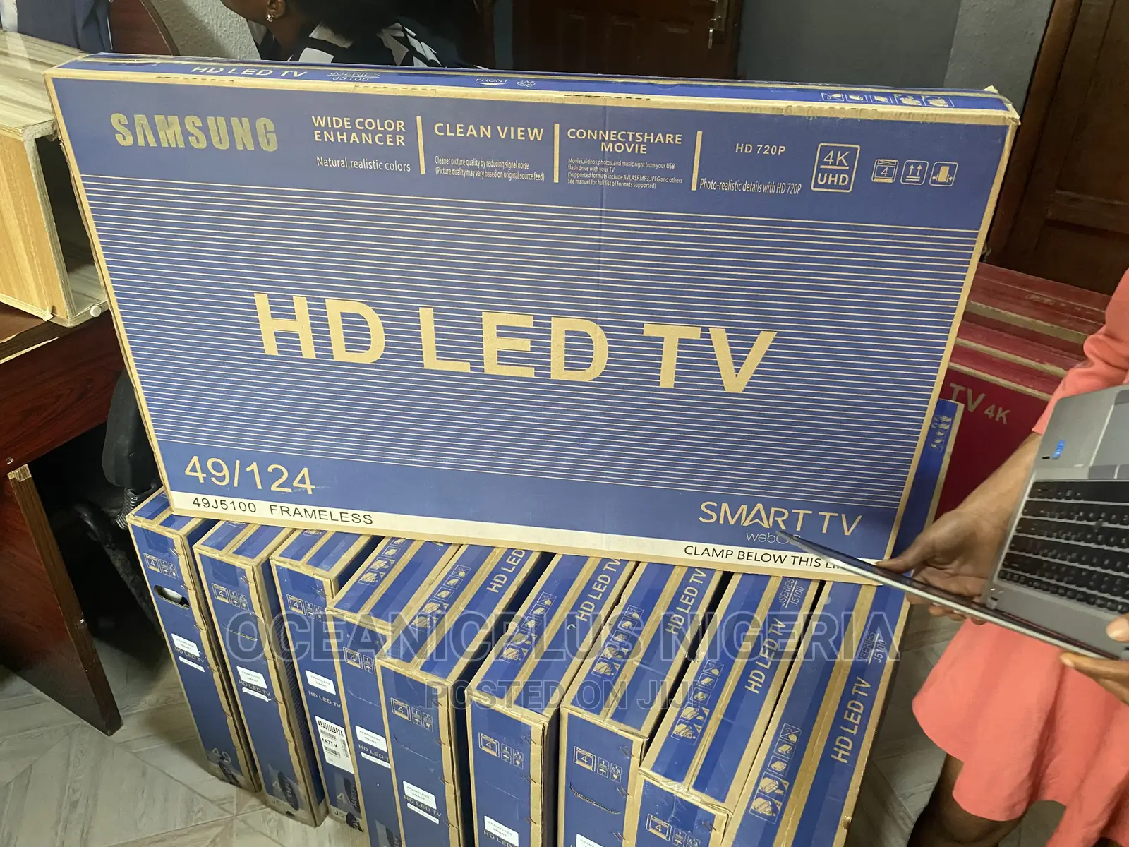 Economy Friendly Samsung 49 Inches / Smart TV Framelles HD