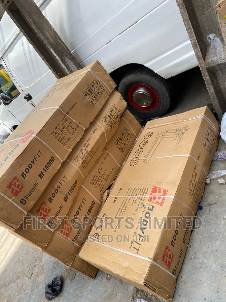 3hp Bodyfit Treadmill With Massager