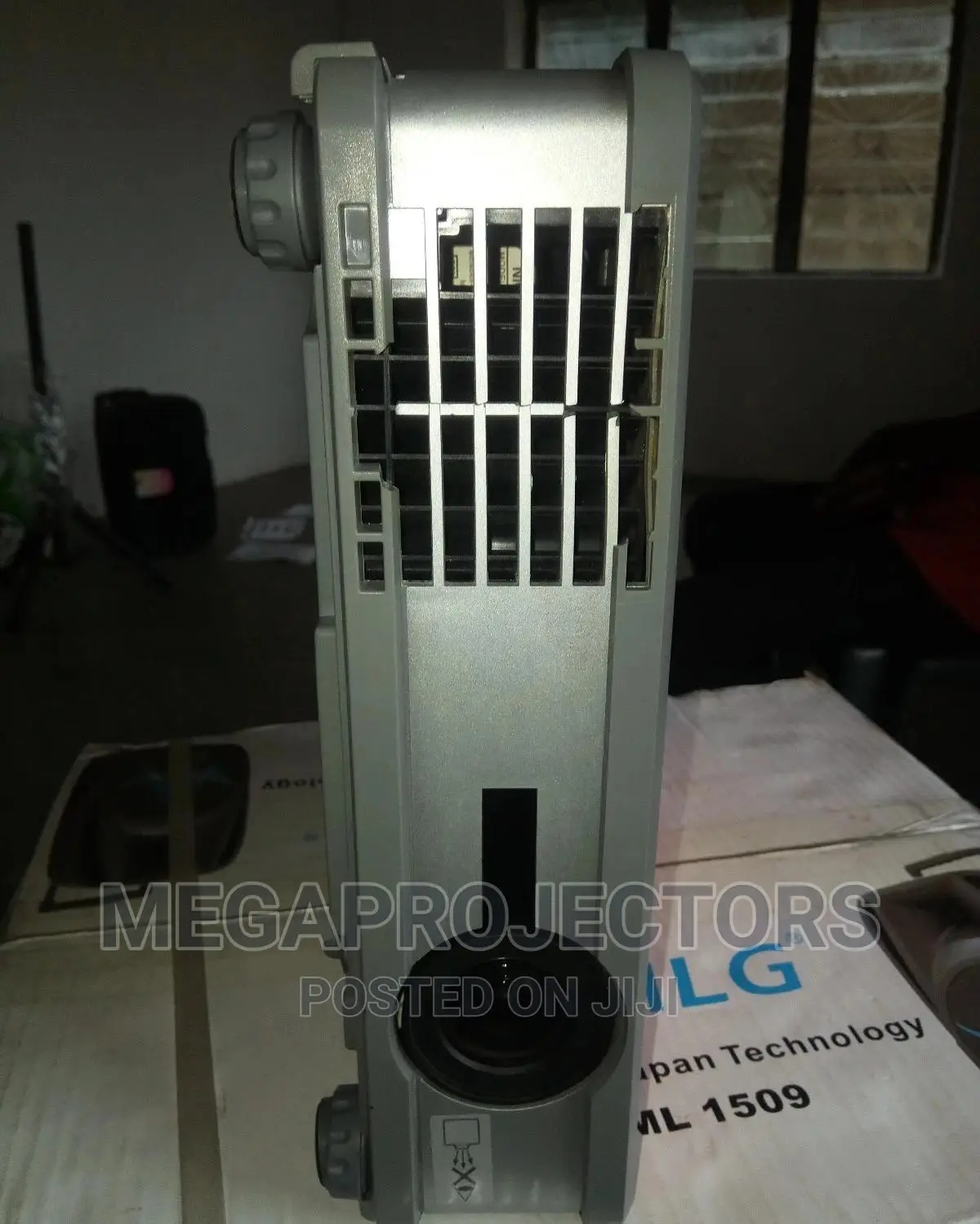 Mitsubishi Projector XL9U