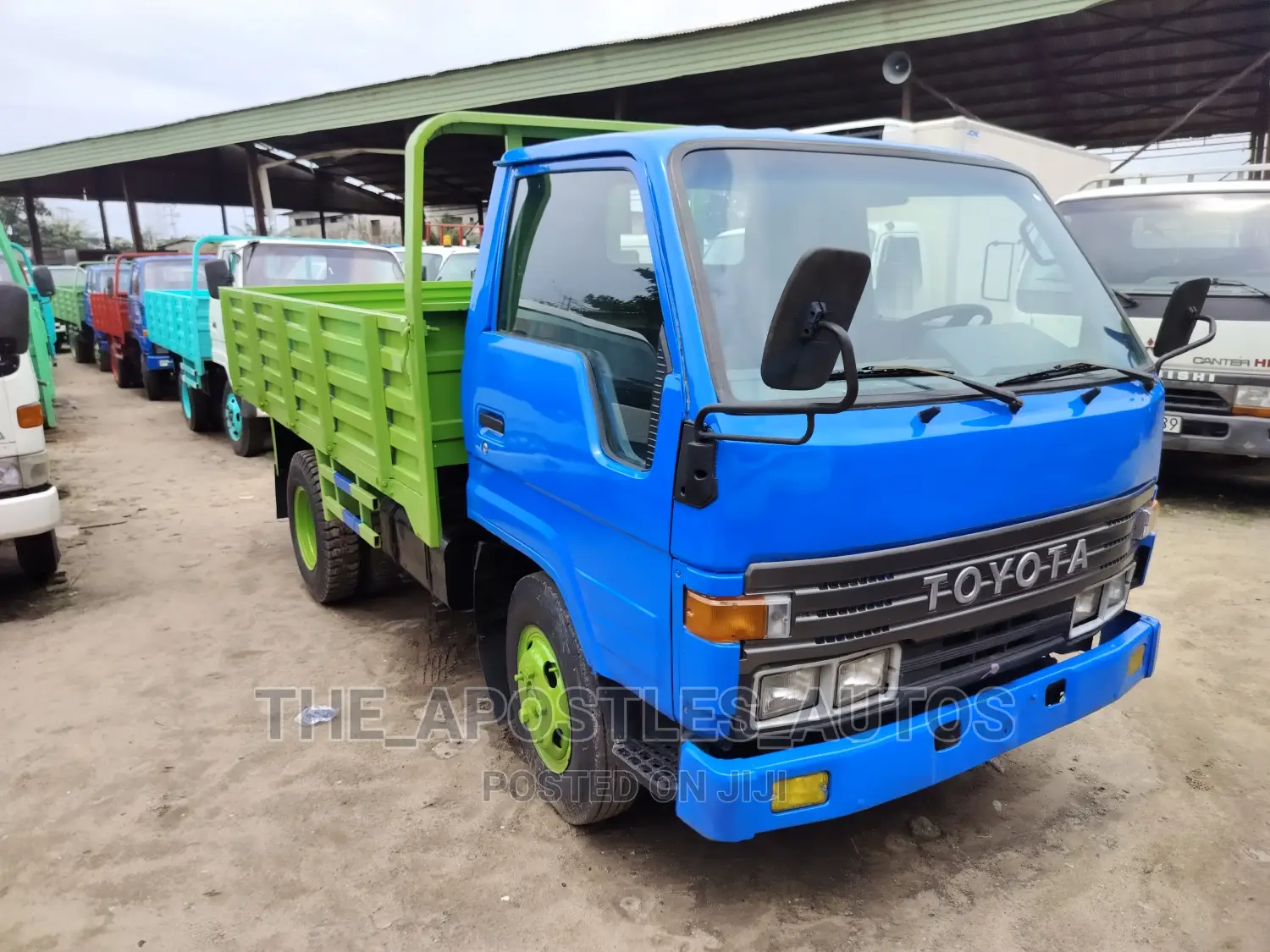 Toyota Dyna 200. Old Model