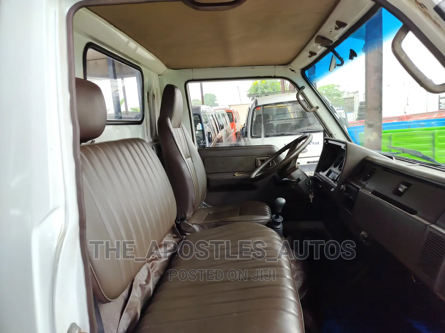 Toyota Dyna 200 White Colour