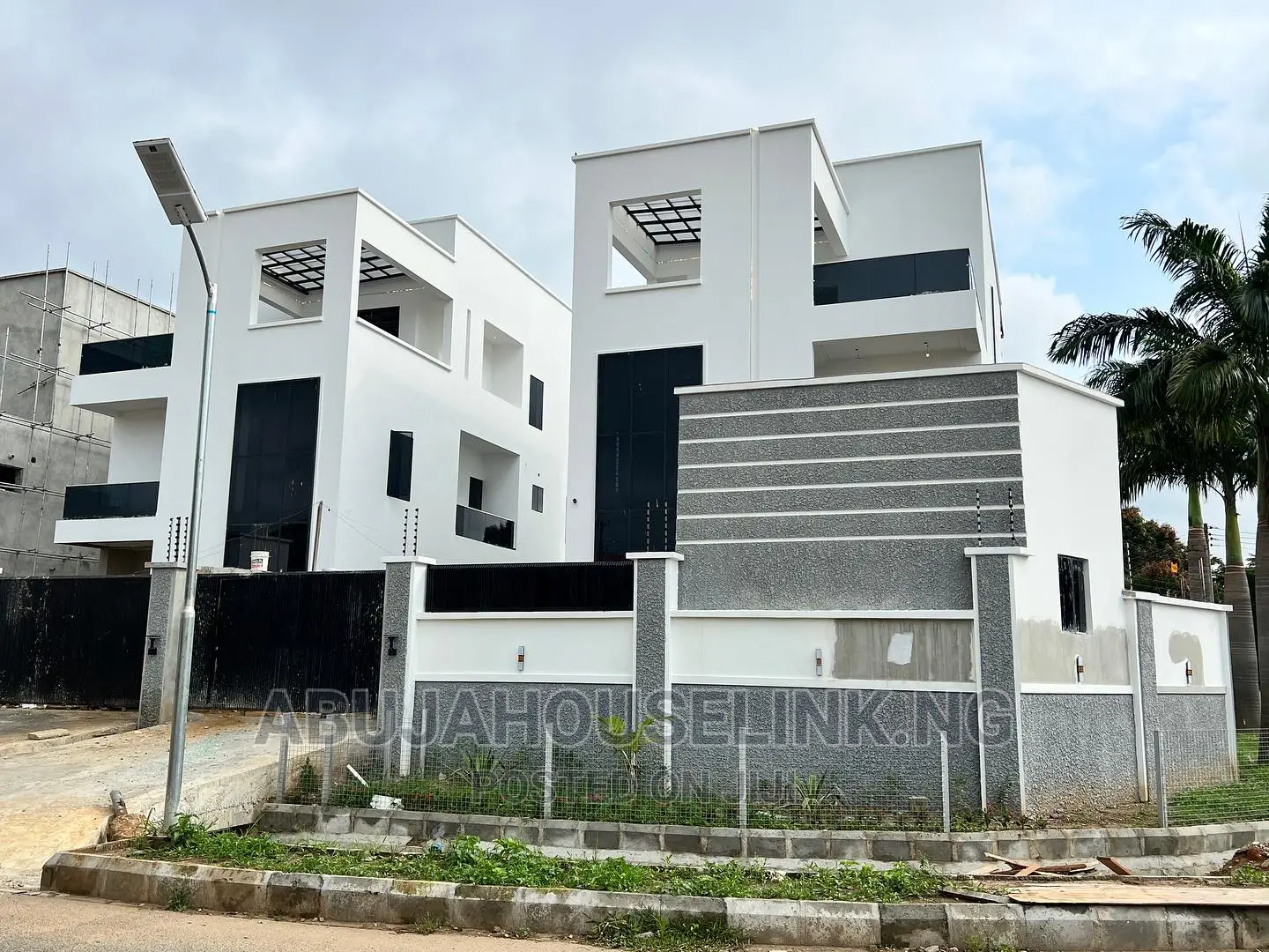 6bdrm Duplex in Gwarinpa Abuja for sale
