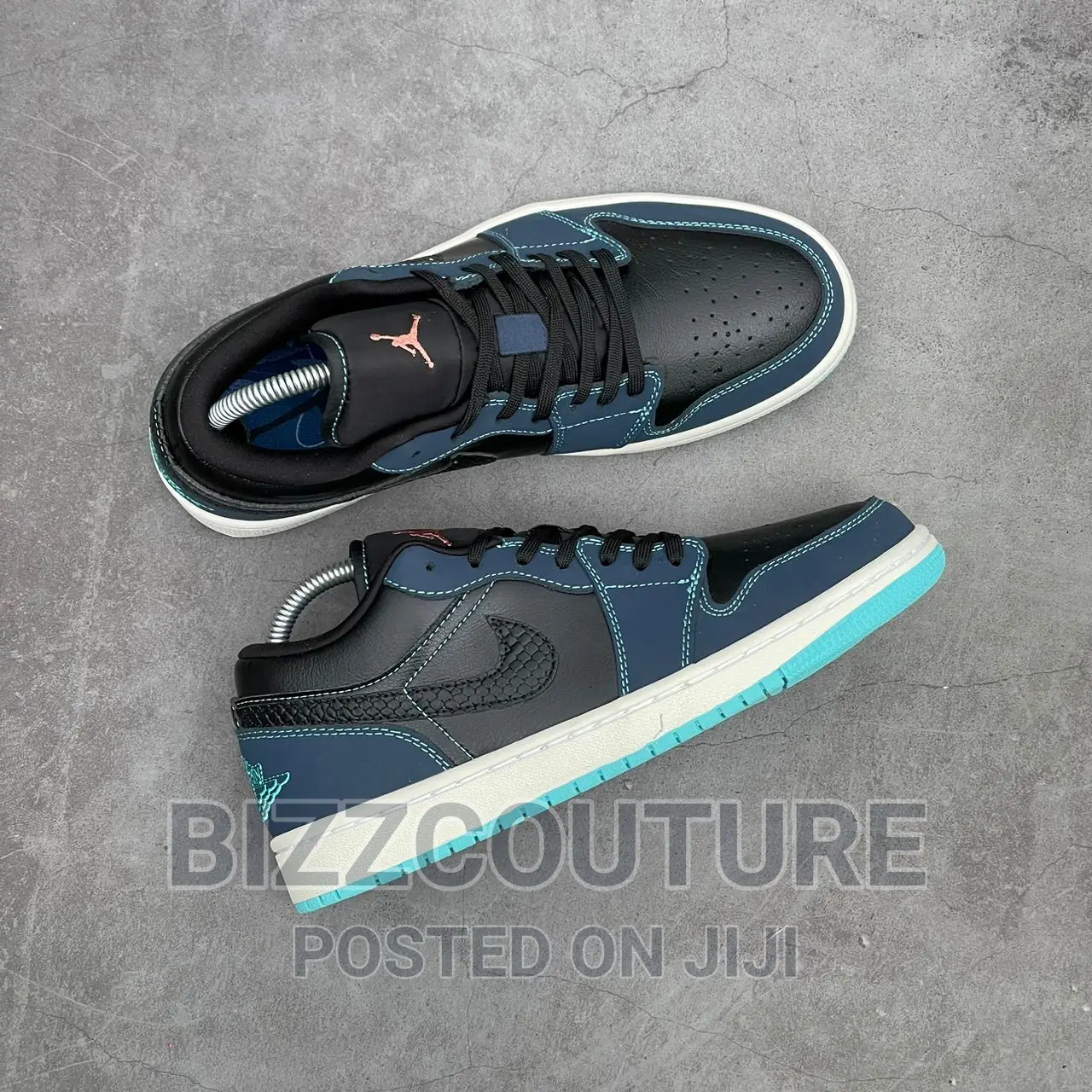 Original JORDAN 1 BLACK Odsidian Navy Available in Store