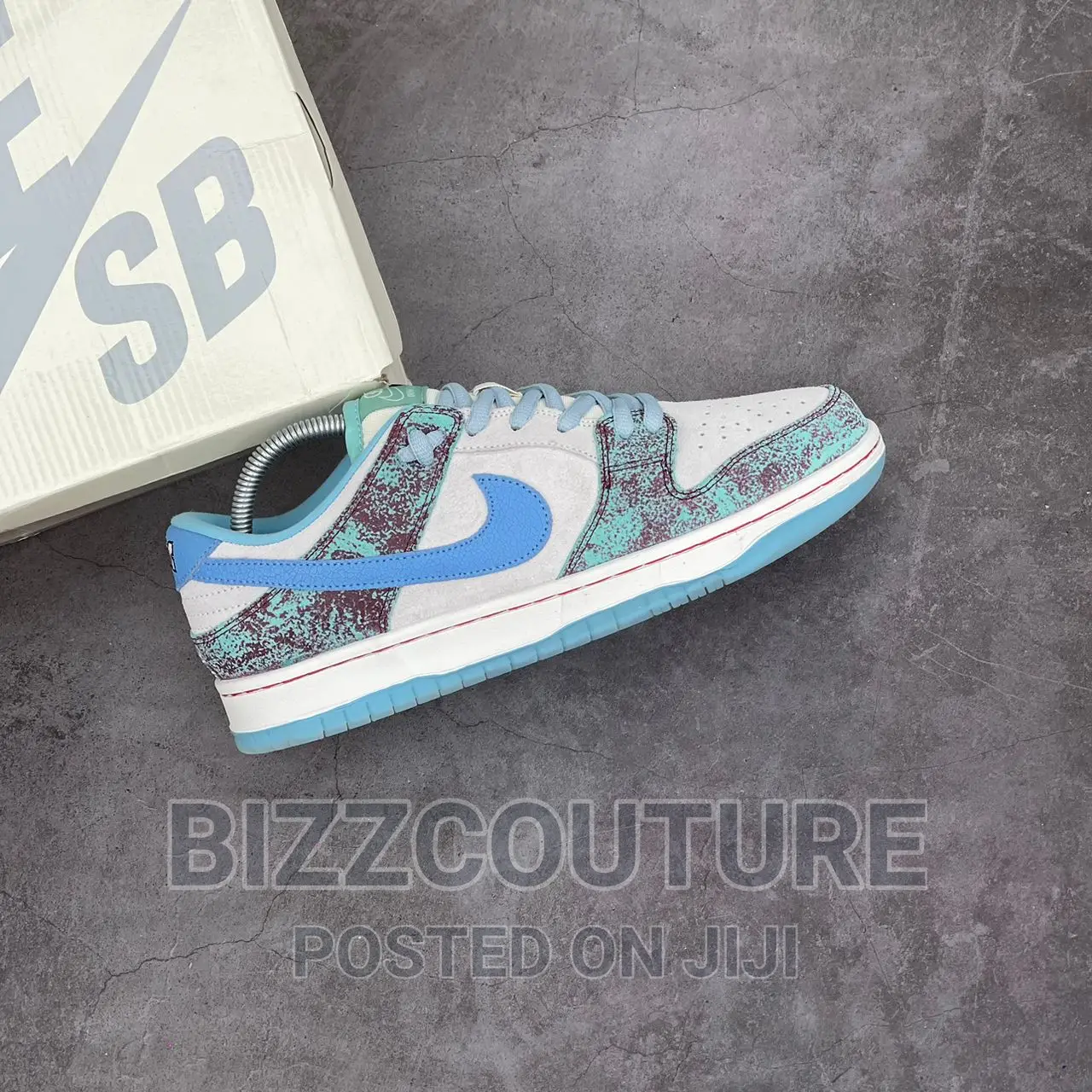 Original NIKE SB DUNK Low Crenshaw Skate Available in Store
