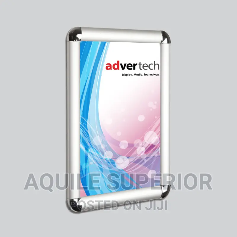 Snapper Frame for Display