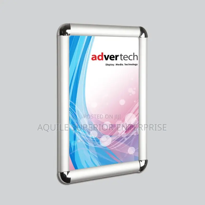 Snapper Frame for Display