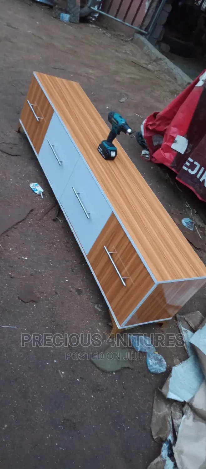 6ft TV Console