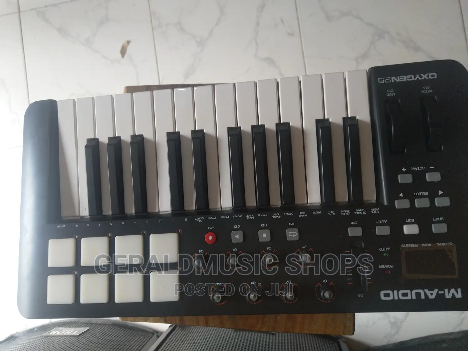 UK Used M-Audio Oxygen25 Midi