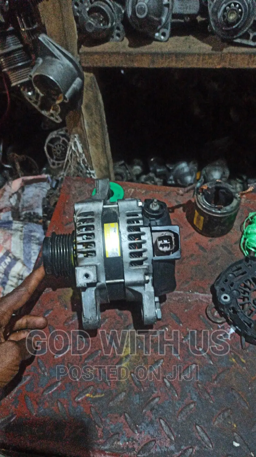 Corolla 2005 Alternator
