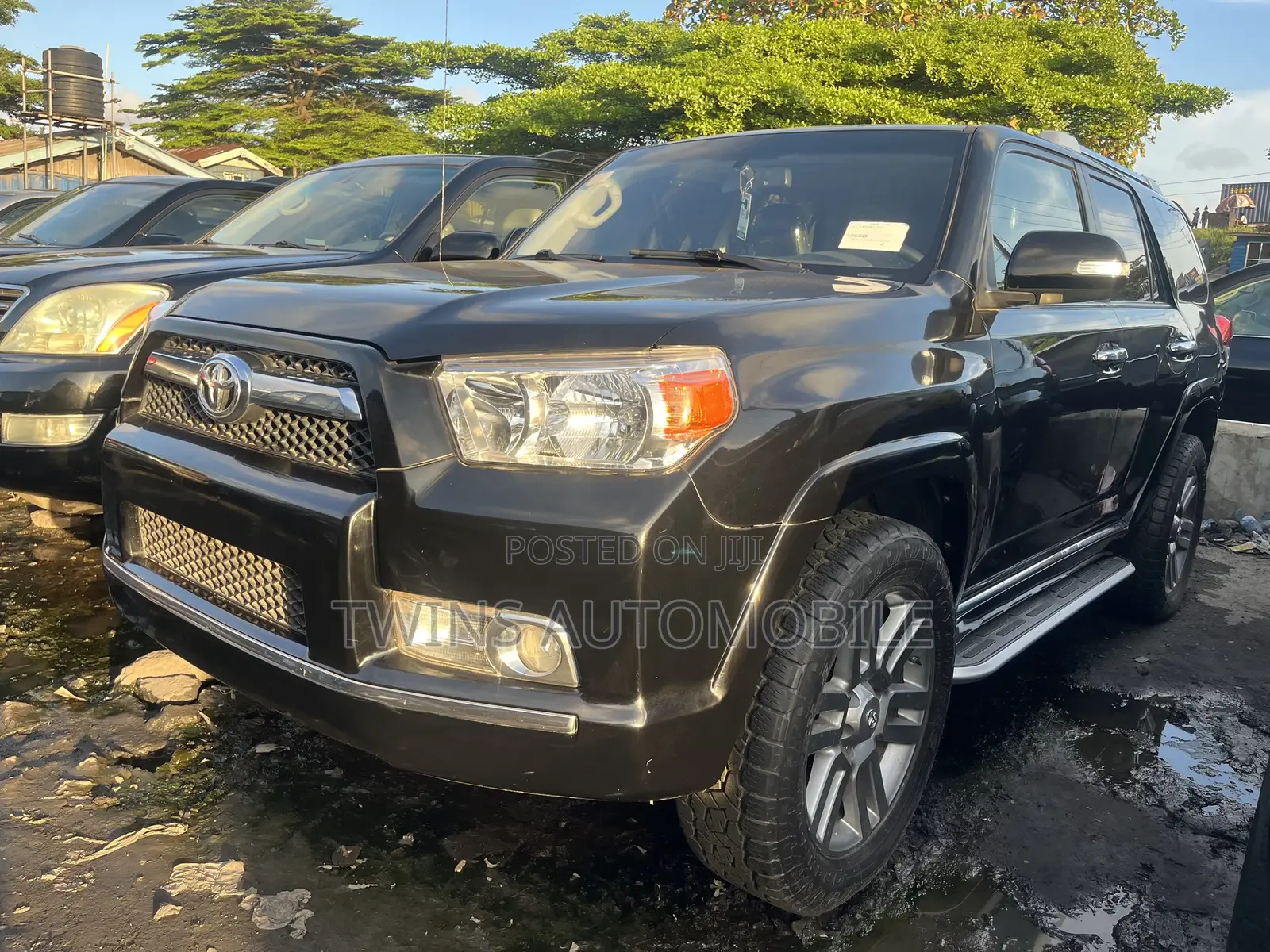 Toyota 4-Runner Limited 4WD 2011 Black