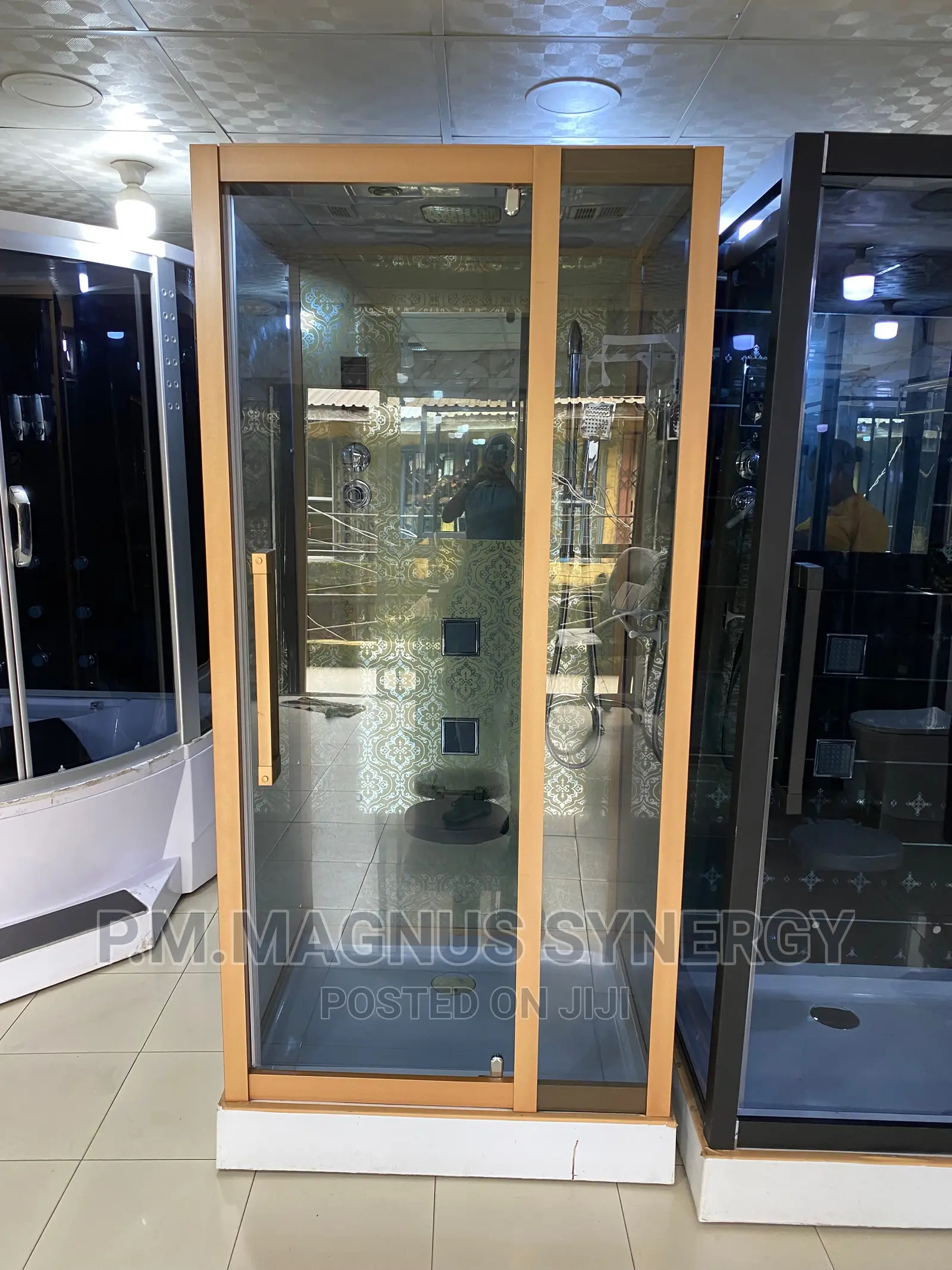 England Standard Gold Design Shower Room.